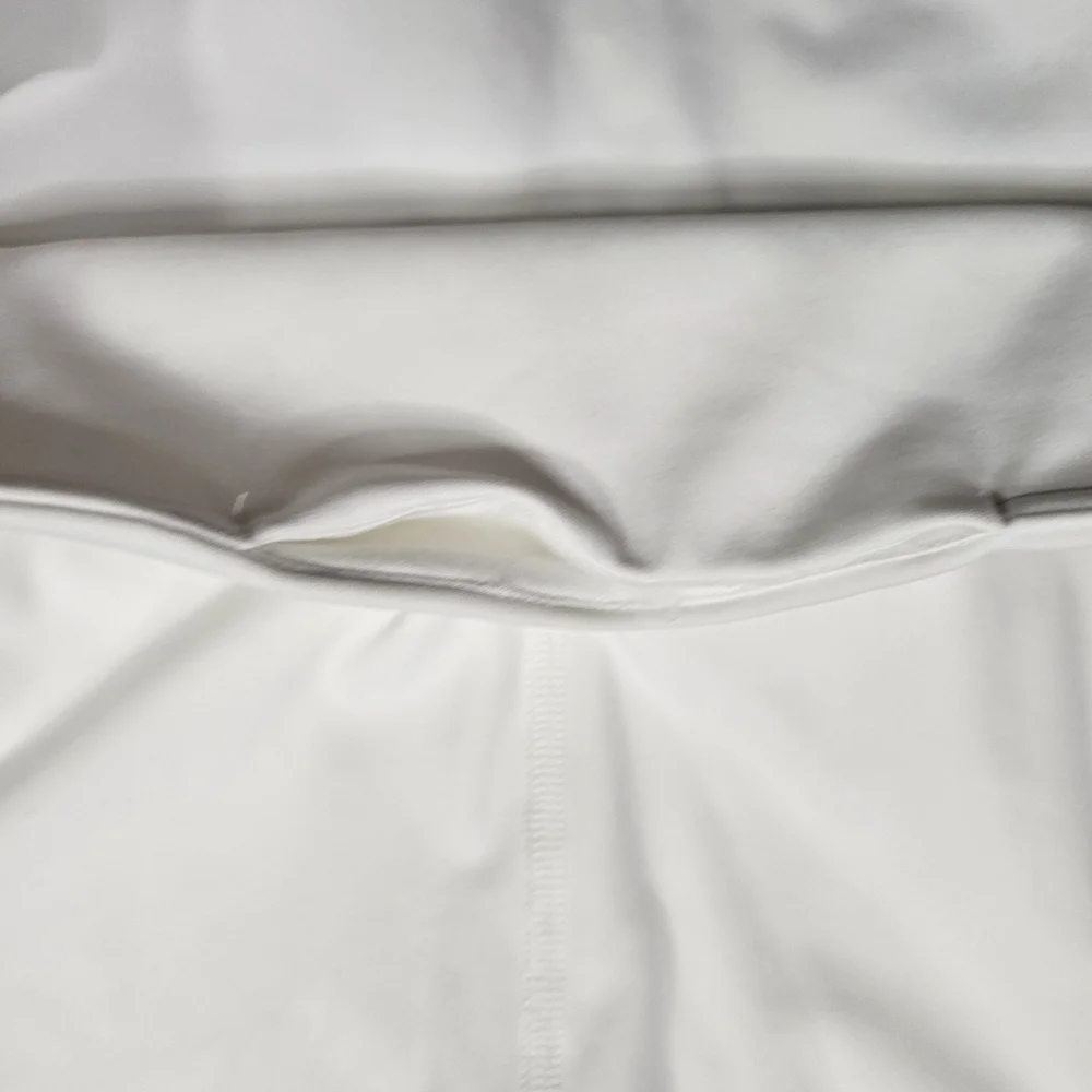 Lululemon Athletica White Ornate Crop 17